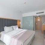 وأجنحة نابا مرميد فندق 4*