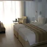 وأجنحة نابا مرميد