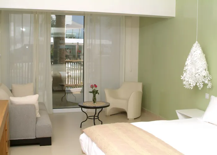 Napa Mermaid & Ajia Napa