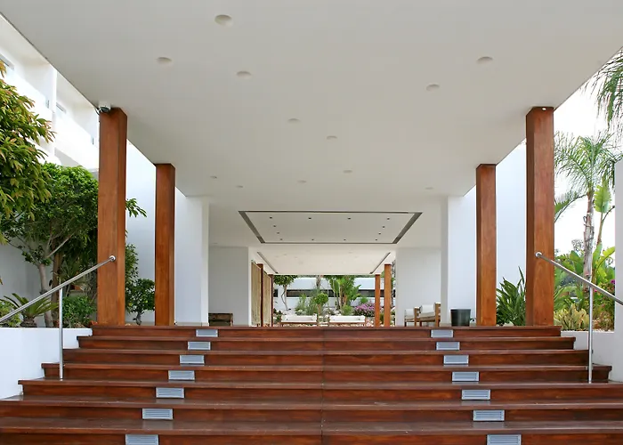 Napa Mermaid & 4* Ayia Napa