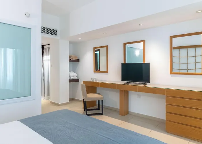 Napa Mermaid & Hotel 4*